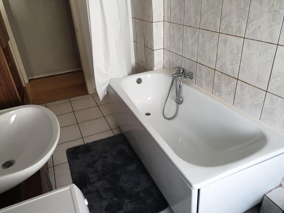 Gaestewohnung Пирмазенс Екстериор снимка